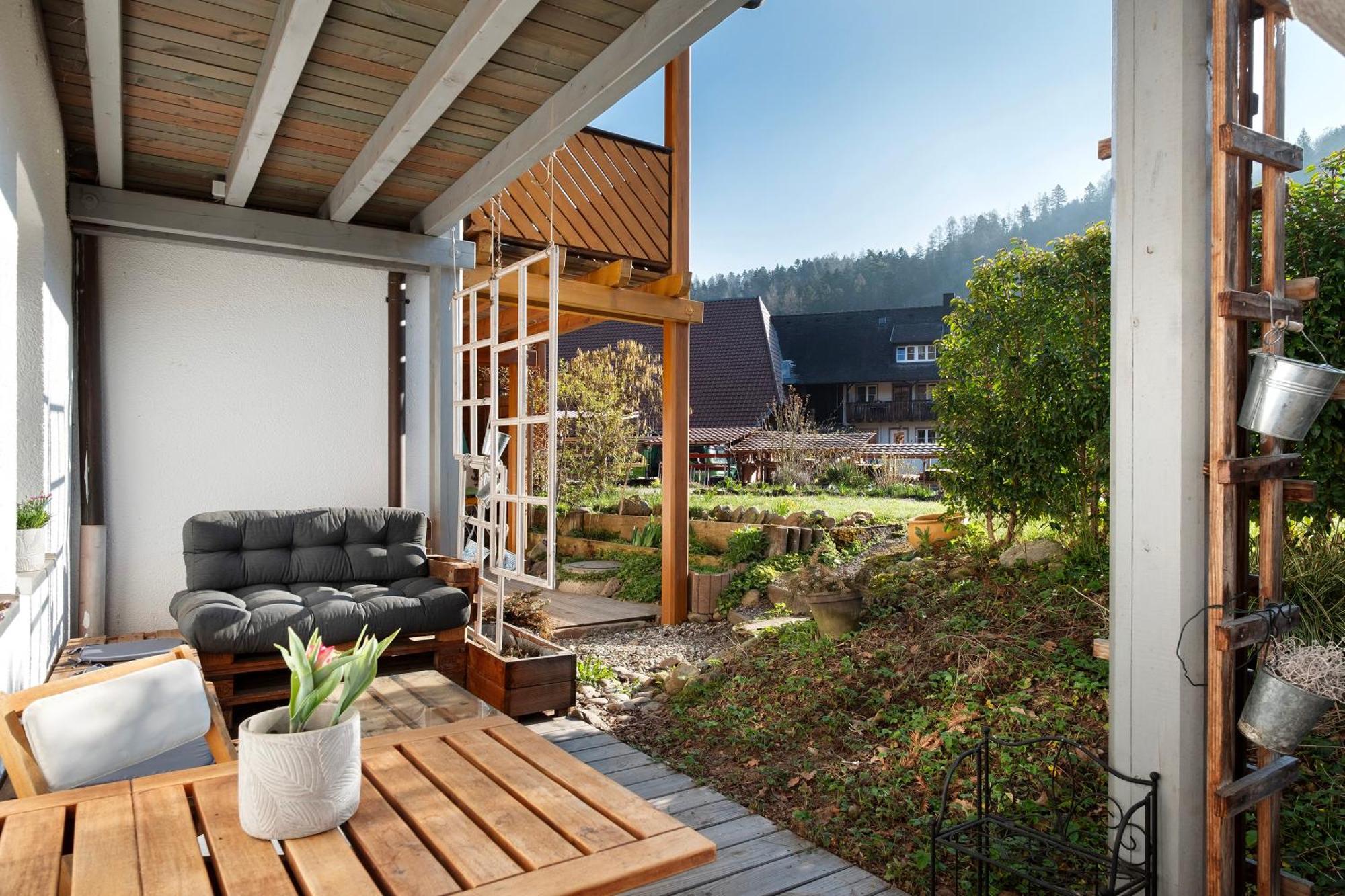 Ruhige Schwarzwald Ferienwohnung Buchenbach  Exterior photo
